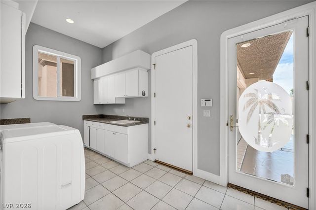 8798 Big Bluff Avenue, Las Vegas, NV 89148