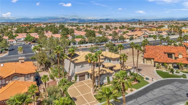 8798 Big Bluff Avenue, Las Vegas, NV 89148