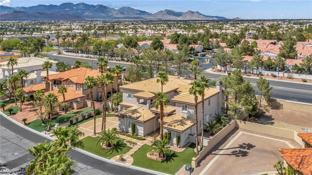 8798 Big Bluff Avenue, Las Vegas, NV 89148