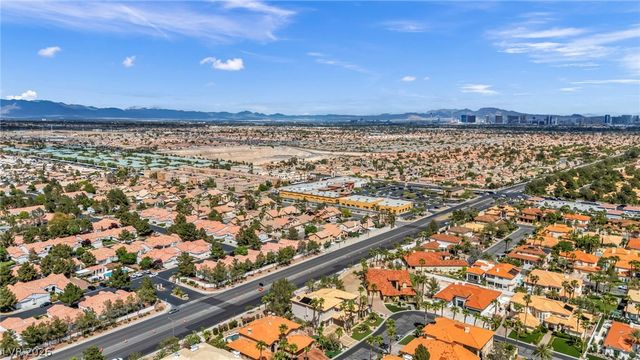 8798 Big Bluff Avenue, Las Vegas, NV 89148