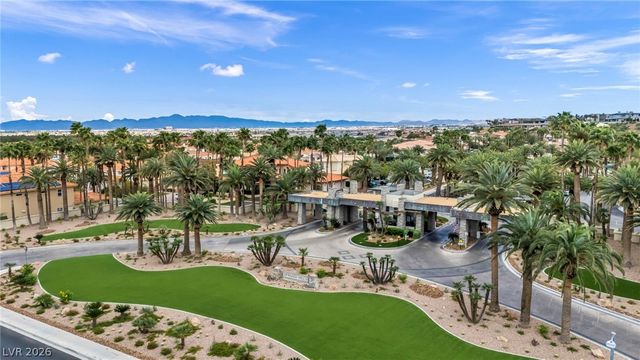 8798 Big Bluff Avenue, Las Vegas, NV 89148