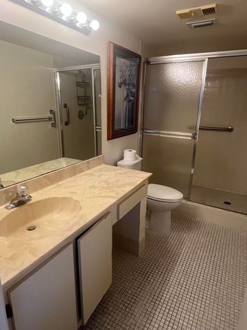 7006 HUNTINGTON Lane 302, Delray Beach, FL 33446