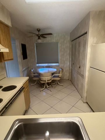 7006 HUNTINGTON Lane 302, Delray Beach, FL 33446