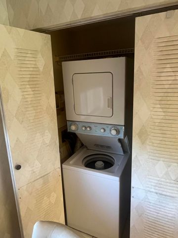 7006 HUNTINGTON Lane 302, Delray Beach, FL 33446