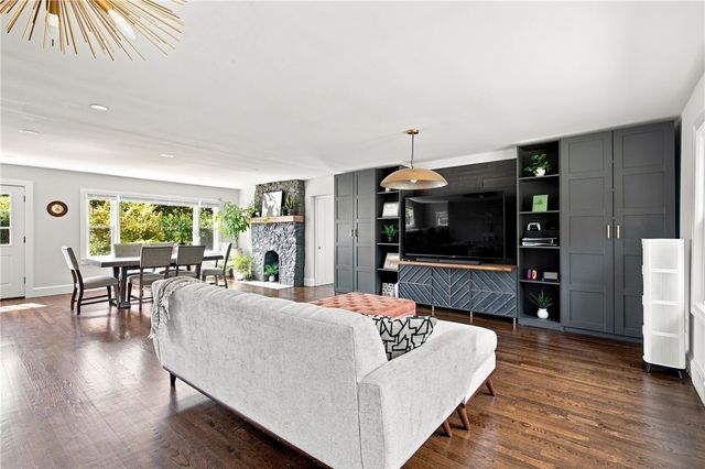 561 Boyds Lane, Portsmouth, RI 02871