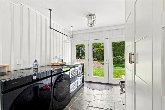 561 Boyds Lane, Portsmouth, RI 02871