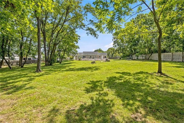 561 Boyds Lane, Portsmouth, RI 02871