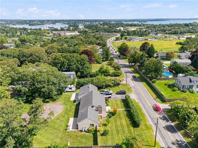 561 Boyds Lane, Portsmouth, RI 02871