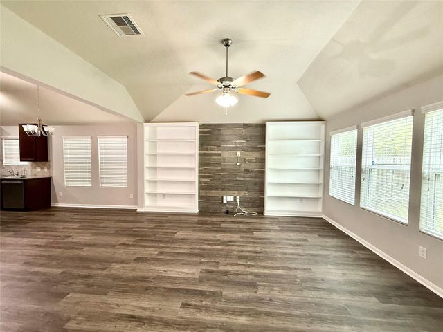 10646 Chestnut Path Way, Tomball, TX 77375