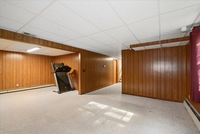 300 Quaker Lane N, Plymouth, MN 55441