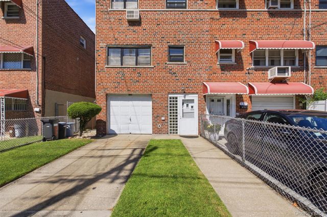445 Olmstead Avenue, Bronx, NY 10473
