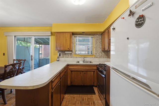 445 Olmstead Avenue, Bronx, NY 10473