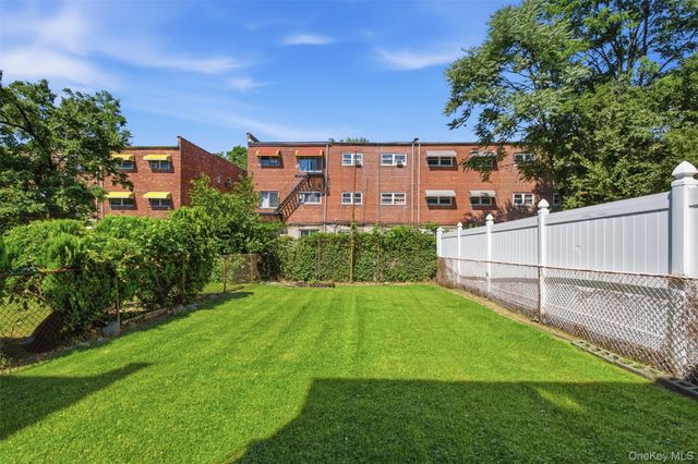 445 Olmstead Avenue, Bronx, NY 10473