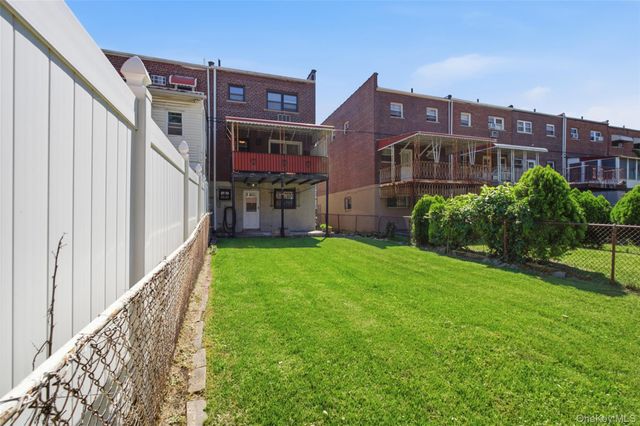 445 Olmstead Avenue, Bronx, NY 10473