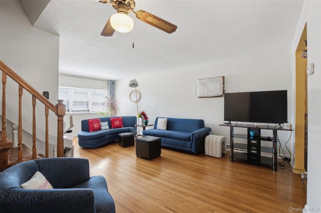 445 Olmstead Avenue, Bronx, NY 10473