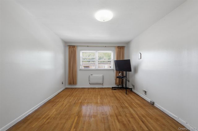 445 Olmstead Avenue, Bronx, NY 10473
