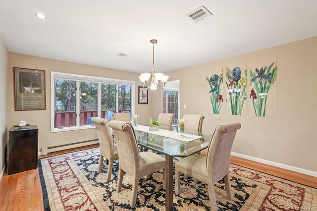 10 Omni Court, New City, NY 10956