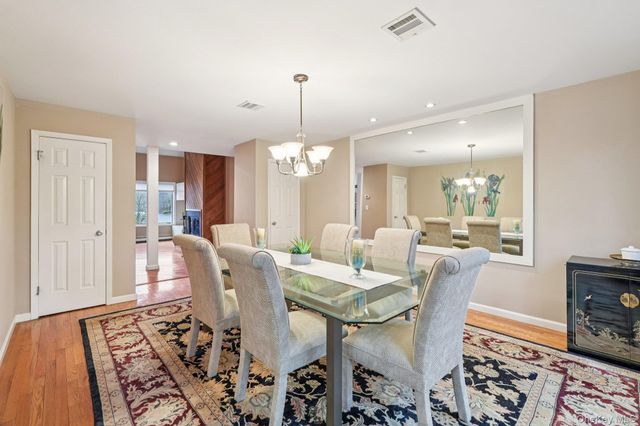 10 Omni Court, New City, NY 10956