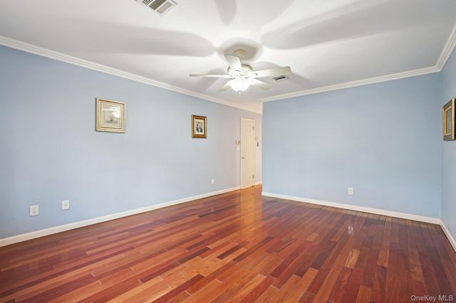 10 Omni Court, New City, NY 10956