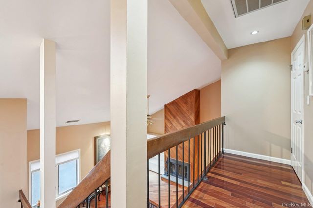 10 Omni Court, New City, NY 10956