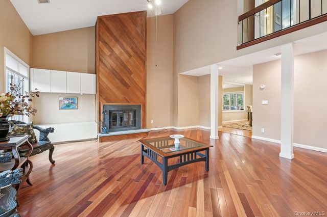 10 Omni Court, New City, NY 10956