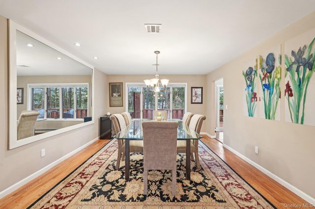 10 Omni Court, New City, NY 10956