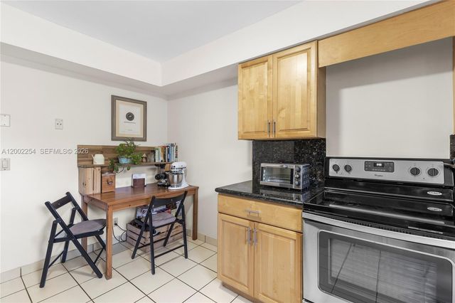 16175 Golf Club Rd 212, Weston, FL 33326