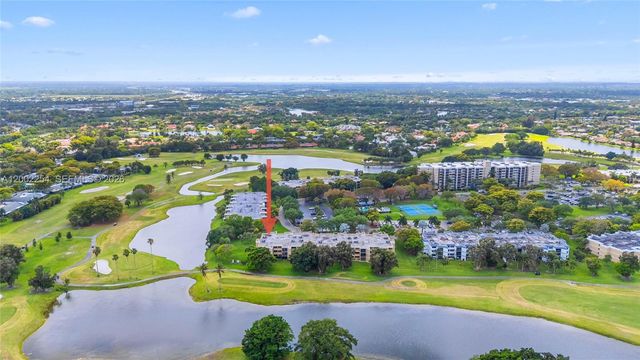 16175 Golf Club Rd 212, Weston, FL 33326