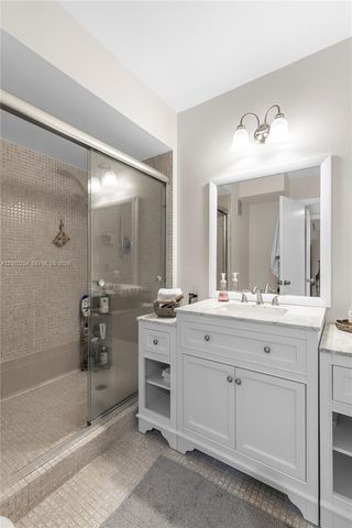 16175 Golf Club Rd 212, Weston, FL 33326