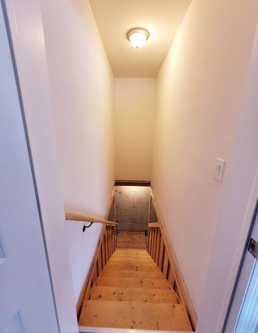 54 Linton Street, Nashua, NH 03060