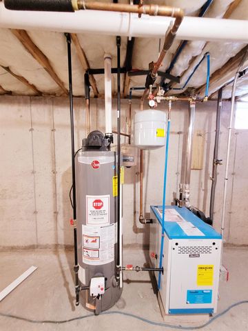 54 Linton Street, Nashua, NH 03060