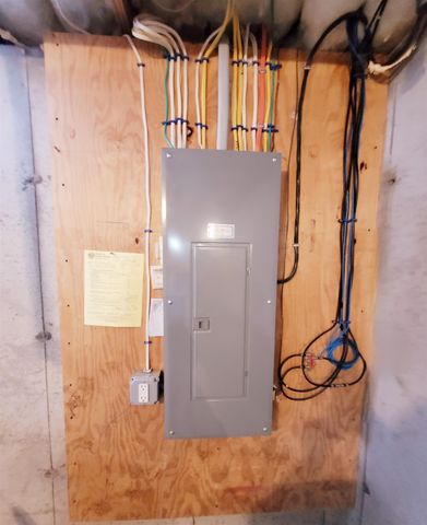 54 Linton Street, Nashua, NH 03060