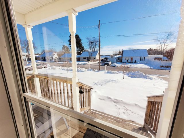 54 Linton Street, Nashua, NH 03060