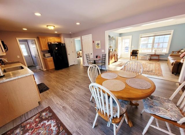 54 Linton Street, Nashua, NH 03060