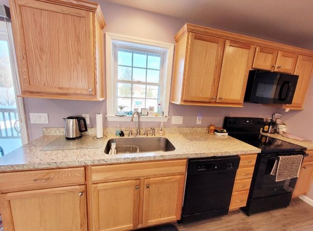 54 Linton Street, Nashua, NH 03060