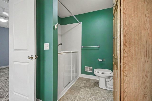 6589 Gracepoint Drive 77, Caledonia, MI 49316