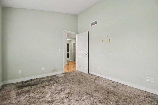 6589 Gracepoint Drive 77, Caledonia, MI 49316