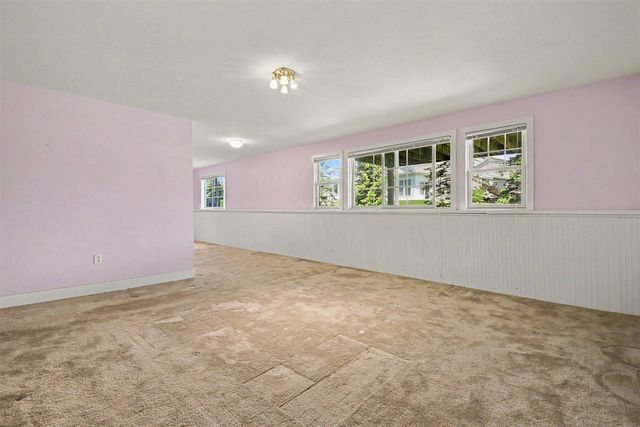 6589 Gracepoint Drive 77, Caledonia, MI 49316