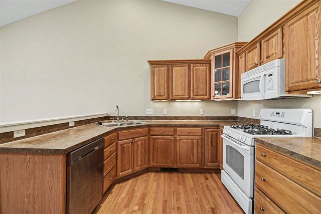 6589 Gracepoint Drive 77, Caledonia, MI 49316