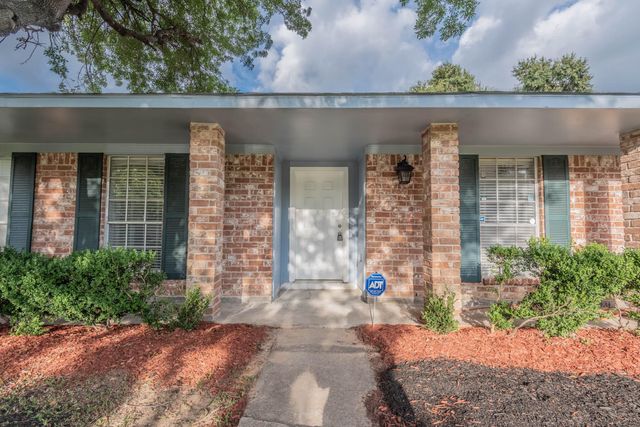 423 Gentilly Drive, Katy, TX 77450