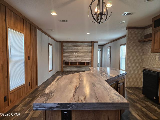 12319 Suncrest Drive, Fountain, FL 32438