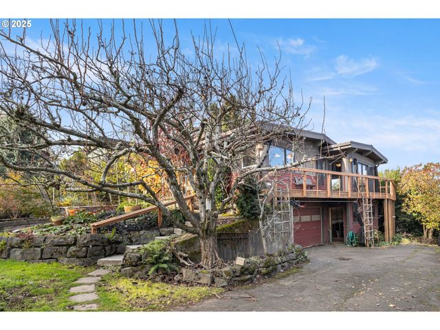 2705 Nw PETTYGROVE St, Portland, OR 97210