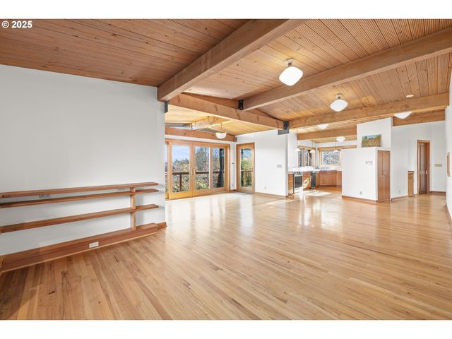 2705 Nw PETTYGROVE St, Portland, OR 97210