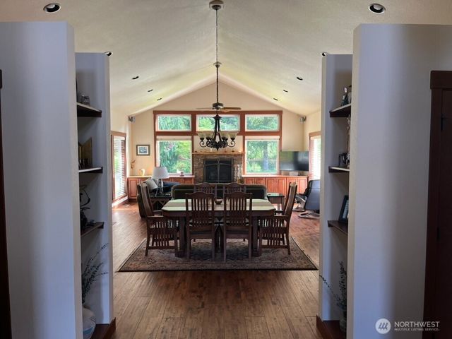 2901 S Bay Road NE, Olympia, WA 98506