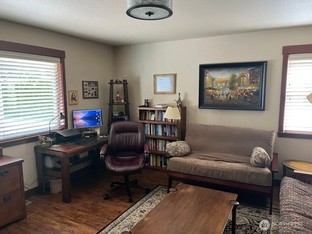 2901 S Bay Road NE, Olympia, WA 98506
