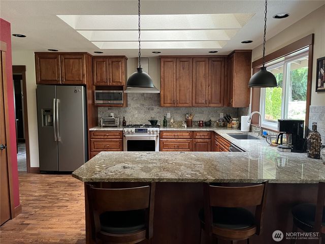 2901 S Bay Road NE, Olympia, WA 98506