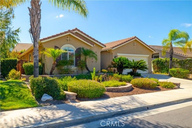 39483 Almaden Circle, Murrieta, CA 92563