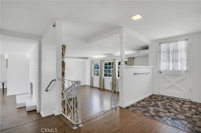 23635 Bessemer Street, Woodland Hills, CA 91367