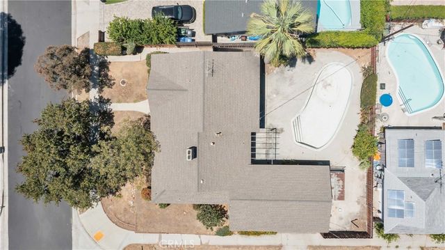 23635 Bessemer Street, Woodland Hills, CA 91367