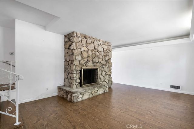23635 Bessemer Street, Woodland Hills, CA 91367